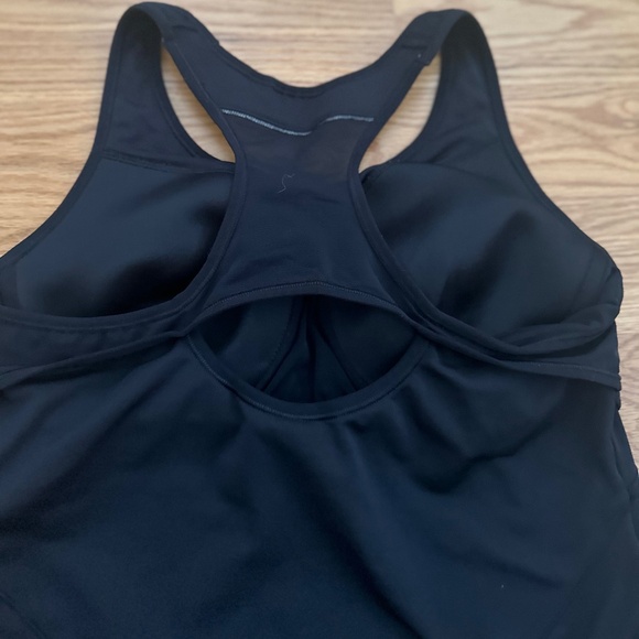 Athleta NWOT Full Throttle Tank (M) - Picture 10 of 15